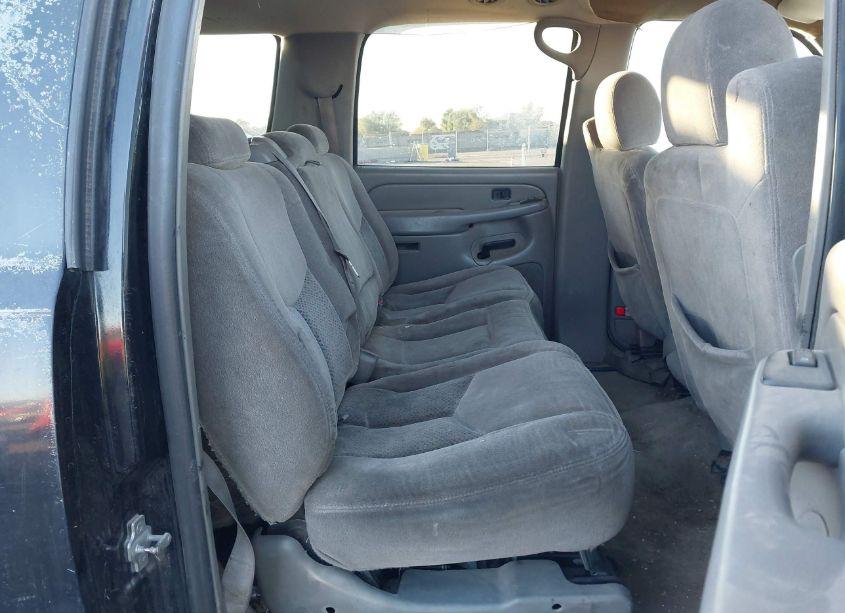 Photo 8 of 2006 Chevrolet Suburban 1500 LS (VIN 1GNEC16Z56J138443)