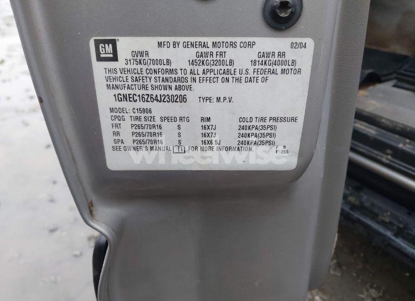 Photo 9 of 2004 Chevrolet Suburban 1500 LS (VIN 1GNEC16Z64J230206)