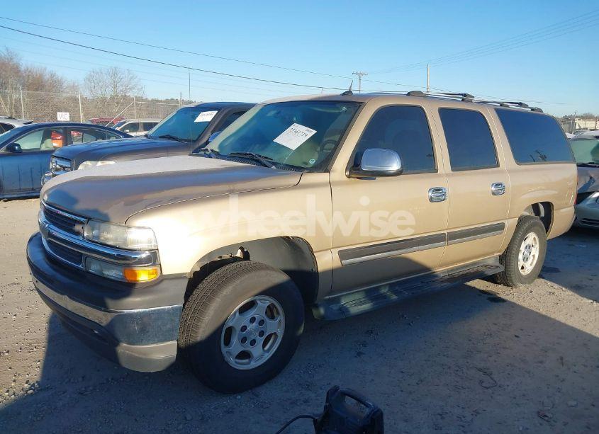 Photo 2 of 2005 Chevrolet Suburban 1500 LS (VIN 1GNEC16Z65J205789)
