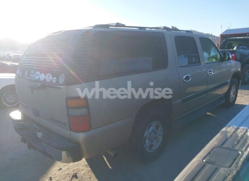Photo 4 of 2005 Chevrolet Suburban 1500 LS (VIN 1GNEC16Z65J205789)