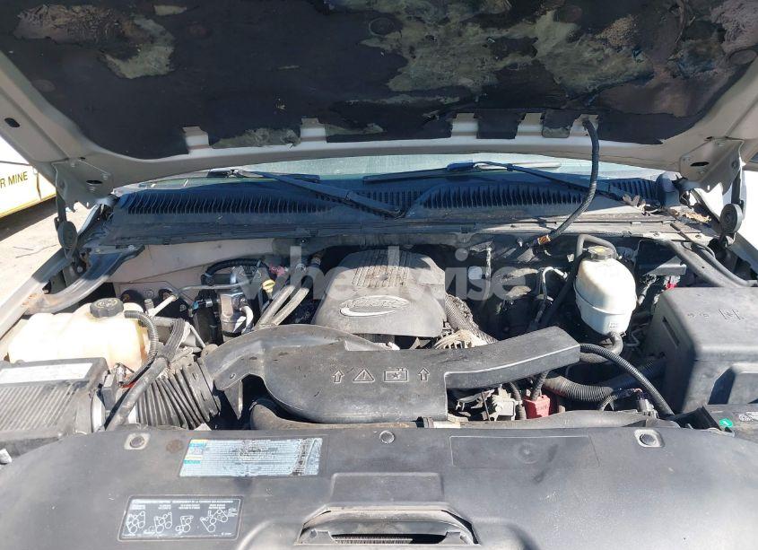 Photo 10 of 2006 Chevrolet Suburban 1500 LS (VIN 1GNEC16Z66J105810)