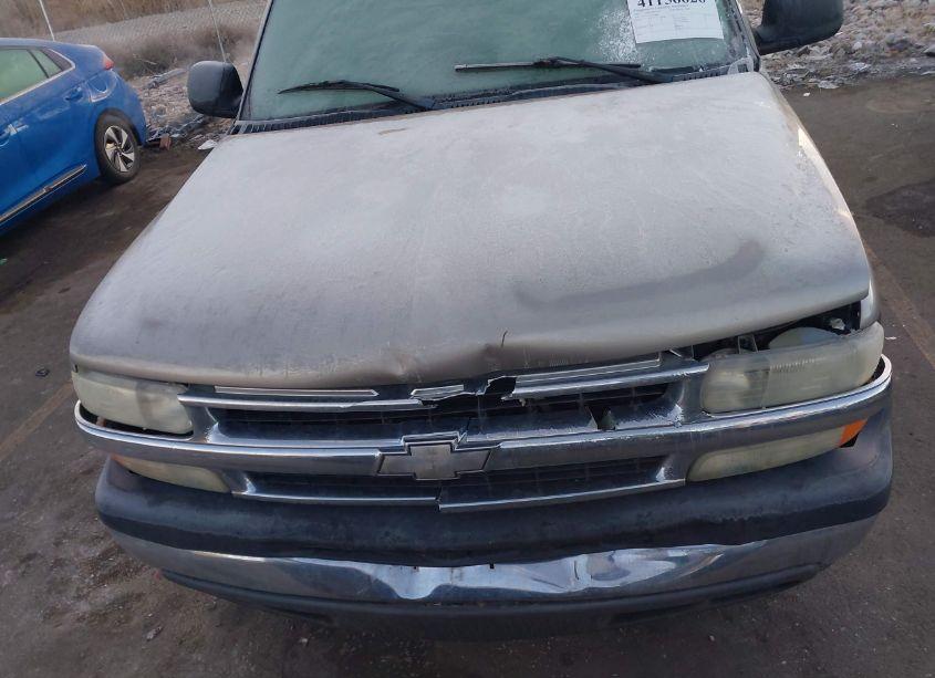 Photo 12 of 2002 Chevrolet Suburban 1500 LS (VIN 1GNEC16Z72J136848)