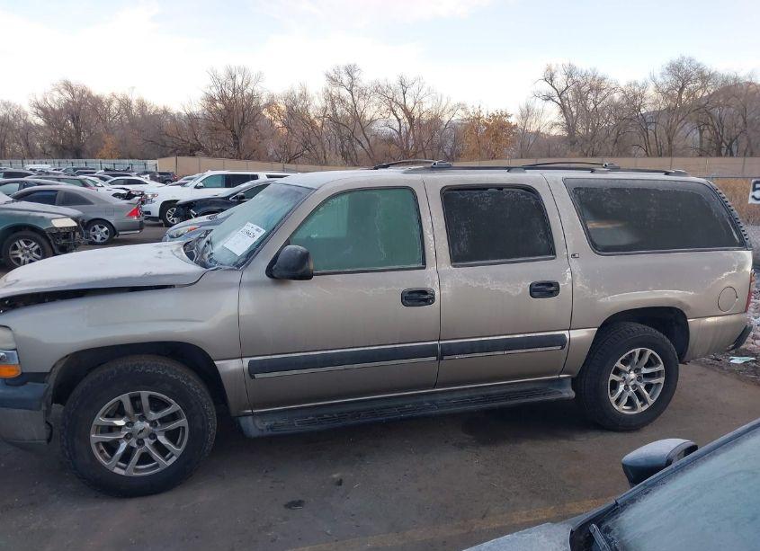 Photo 14 of 2002 Chevrolet Suburban 1500 LS (VIN 1GNEC16Z72J136848)