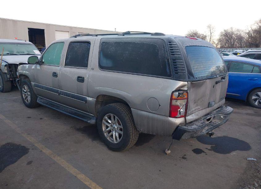 Photo 3 of 2002 Chevrolet Suburban 1500 LS (VIN 1GNEC16Z72J136848)