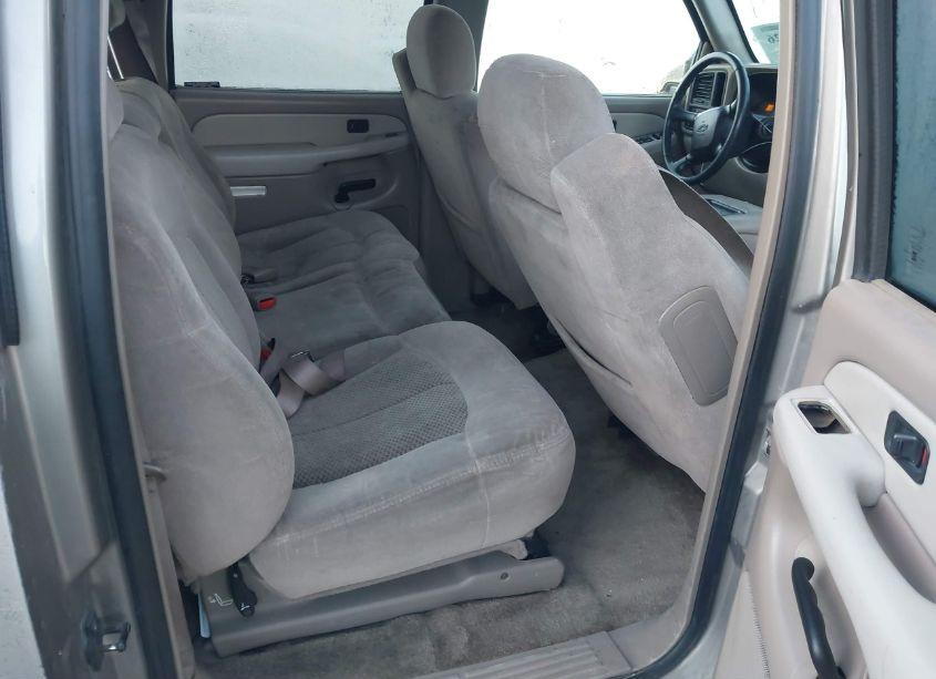 Photo 8 of 2002 Chevrolet Suburban 1500 LS (VIN 1GNEC16Z72J136848)