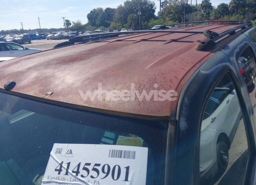 Photo 14 of 2004 Chevrolet Suburban 1500 LS (VIN 1GNEC16Z74J201779)