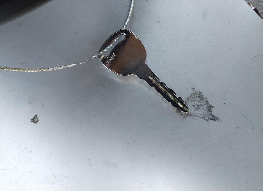 Photo 11 of 2005 Chevrolet Suburban 1500 LT (VIN 1GNEC16Z75J244844)