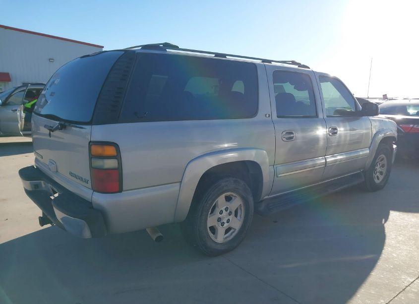 Photo 4 of 2004 Chevrolet Suburban 1500 LT (VIN 1GNEC16Z84J173507)