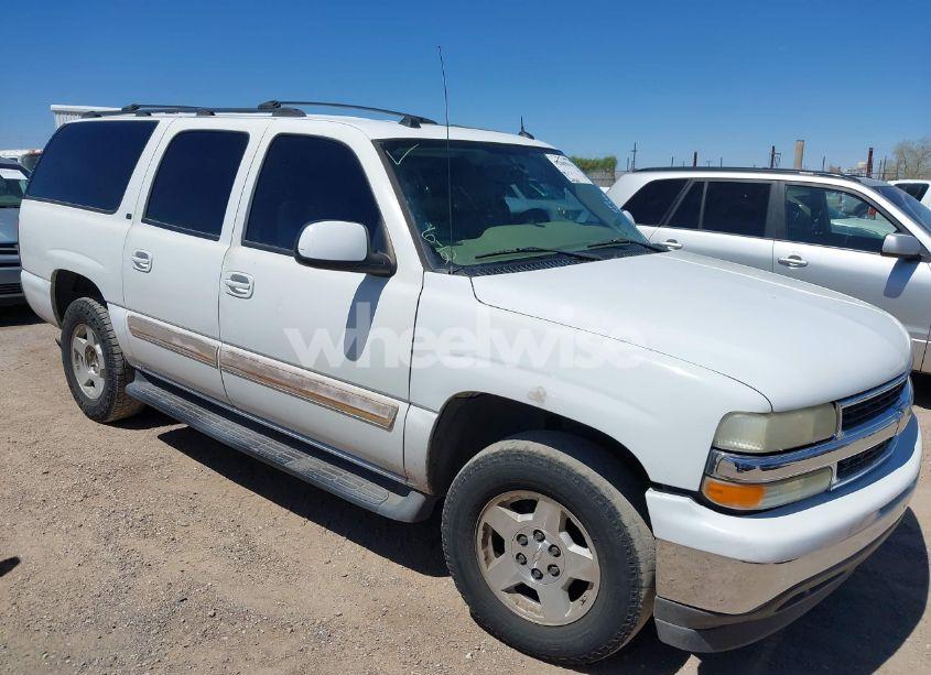 2005 Chevrolet Suburban 1500 LT (VIN 1GNEC16Z85J160936) main photo