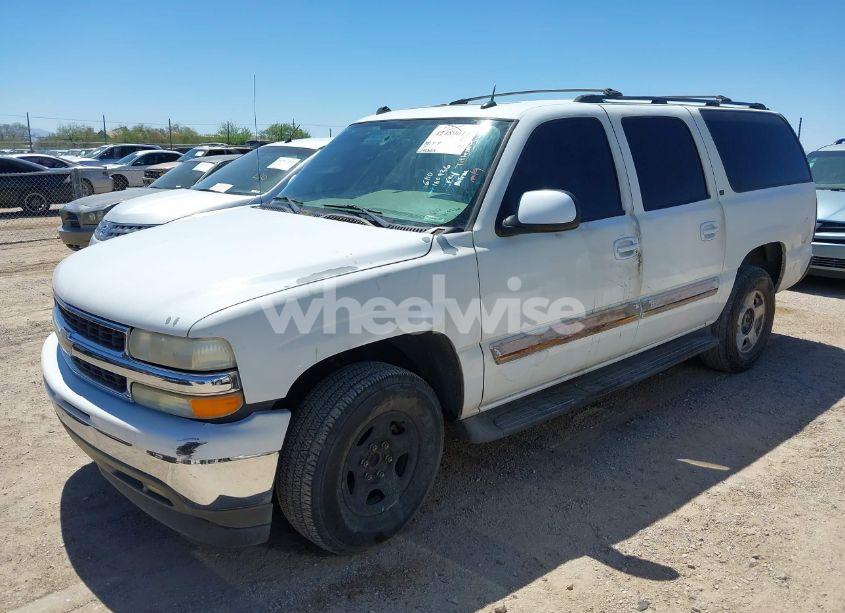 Photo 2 of 2005 Chevrolet Suburban 1500 LT (VIN 1GNEC16Z85J160936)