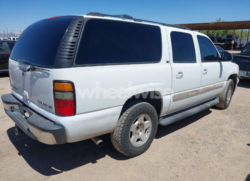 Photo 4 of 2005 Chevrolet Suburban 1500 LT (VIN 1GNEC16Z85J160936)