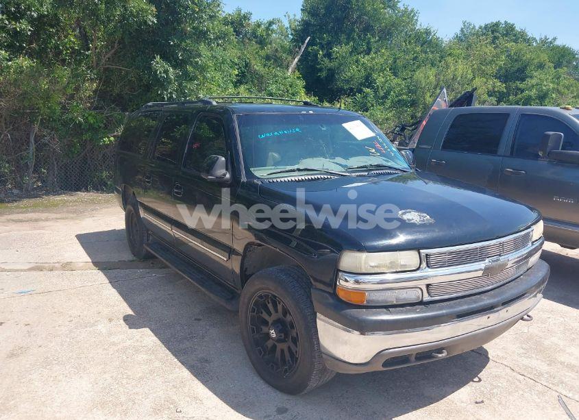 2002 Chevrolet Suburban 1500 LT (VIN 1GNEC16Z92J137371) main photo