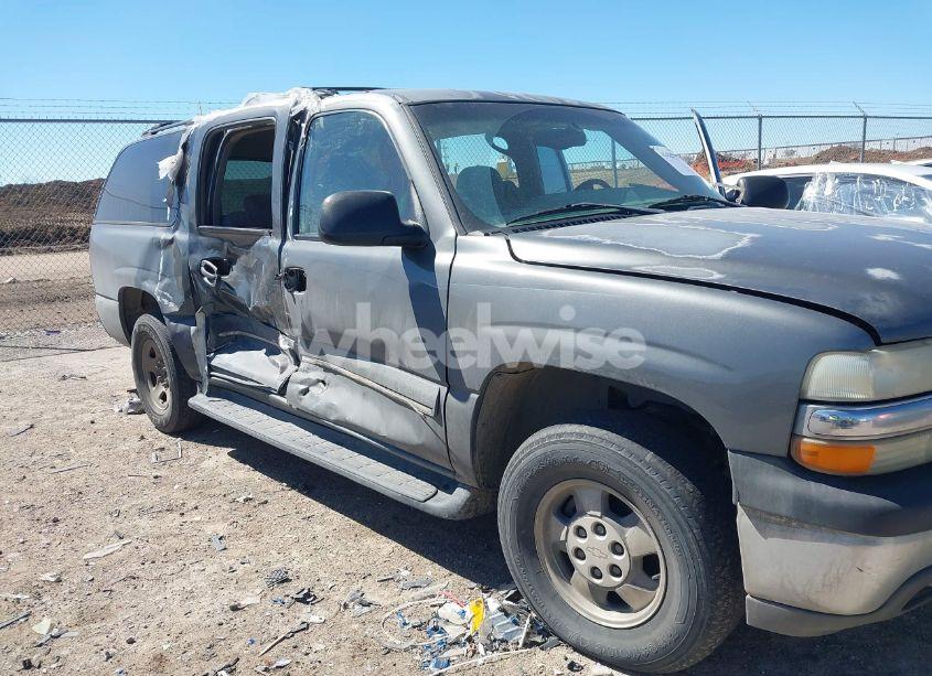 Photo 6 of 2002 Chevrolet Suburban 1500 LS (VIN 1GNEC16Z92J244114)