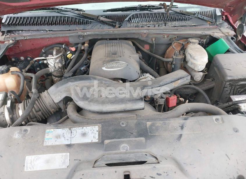 Photo 10 of 2003 Chevrolet Suburban 1500 LT (VIN 1GNEC16Z93J203872)