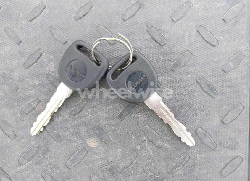 Photo 11 of 2003 Chevrolet Suburban 1500 LT (VIN 1GNEC16Z93J203872)