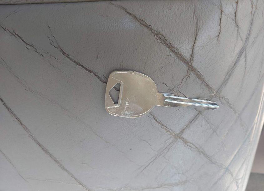 Photo 11 of 2004 Chevrolet Suburban 1500 LT (VIN 1GNEC16Z94J135137)