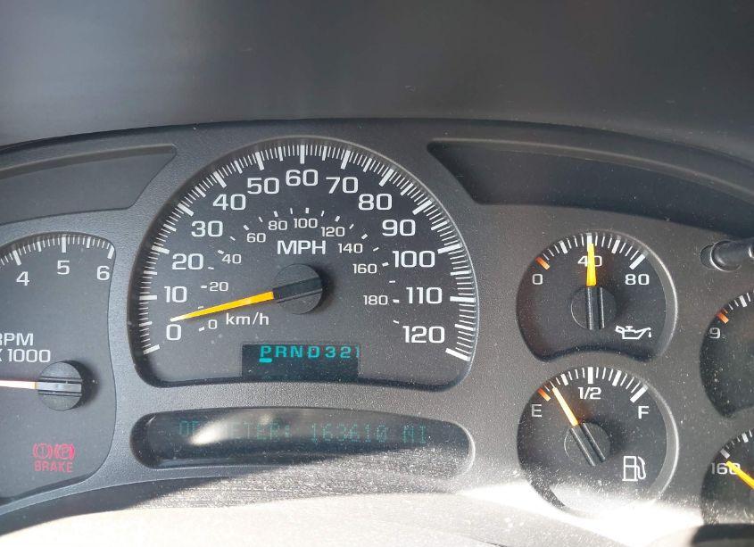 Photo 7 of 2004 Chevrolet Suburban 1500 LT (VIN 1GNEC16Z94J135137)