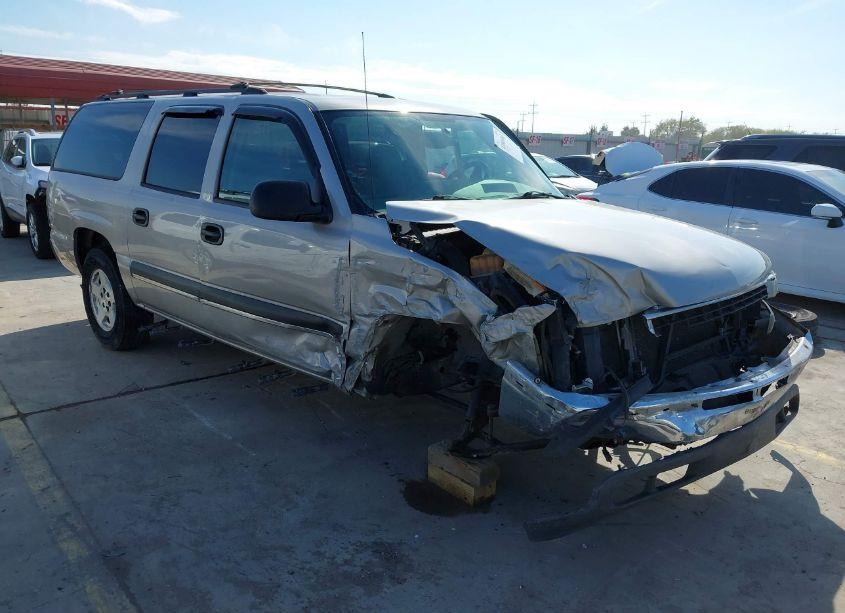 2004 Chevrolet Suburban 1500 LS (VIN 1GNEC16Z94J159759) main photo