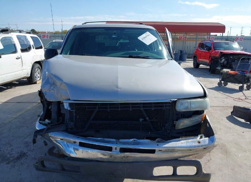 Photo 13 of 2004 Chevrolet Suburban 1500 LS (VIN 1GNEC16Z94J159759)