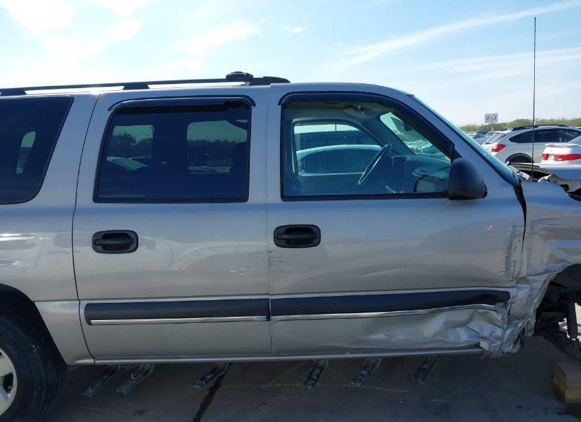 Photo 14 of 2004 Chevrolet Suburban 1500 LS (VIN 1GNEC16Z94J159759)