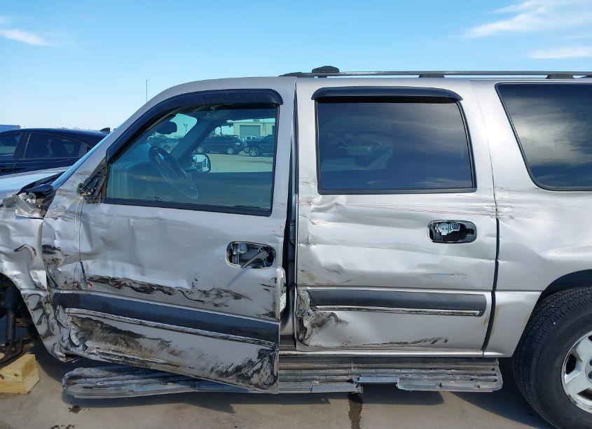 Photo 15 of 2004 Chevrolet Suburban 1500 LS (VIN 1GNEC16Z94J159759)