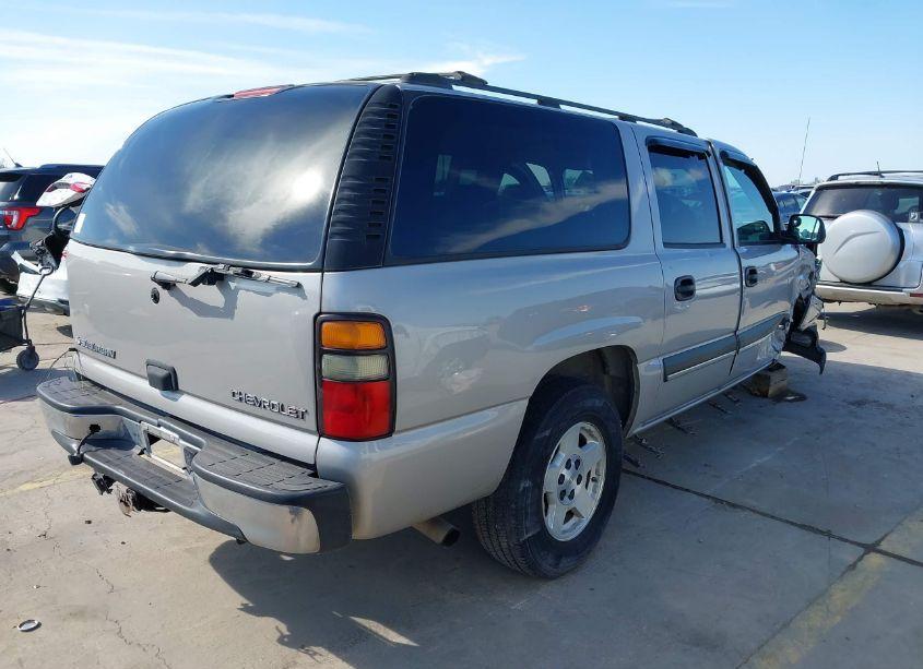 Photo 4 of 2004 Chevrolet Suburban 1500 LS (VIN 1GNEC16Z94J159759)