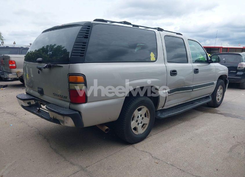 Photo 4 of 2004 Chevrolet Suburban 1500 LS (VIN 1GNEC16Z94J235657)