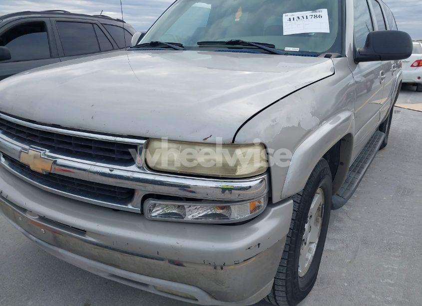 Photo 6 of 2004 Chevrolet Suburban 1500 LT (VIN 1GNEC16Z94J240907)