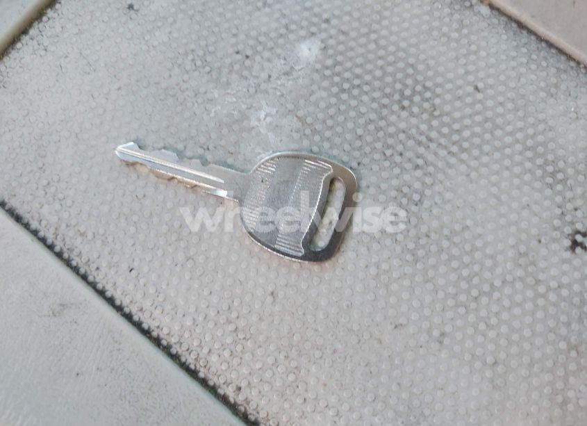 Photo 11 of 2002 Chevrolet Suburban 1500 LS (VIN 1GNEC16ZX2J248205)