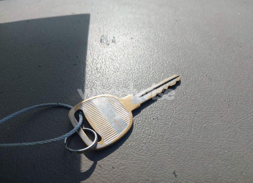 Photo 11 of 2003 Chevrolet Suburban 1500 LS (VIN 1GNEC16ZX3J197984)