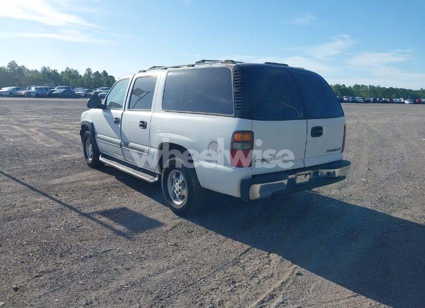 Photo 3 of 2003 Chevrolet Suburban 1500 LS (VIN 1GNEC16ZX3J197984)