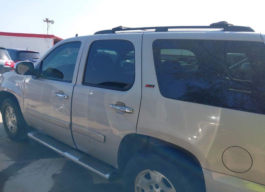 Photo 14 of 2009 Chevrolet Tahoe LT1 (VIN 1GNEC23319R206409)