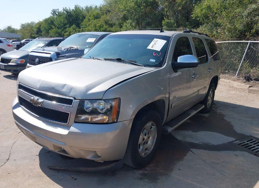 Photo 2 of 2009 Chevrolet Tahoe LT1 (VIN 1GNEC23319R206409)