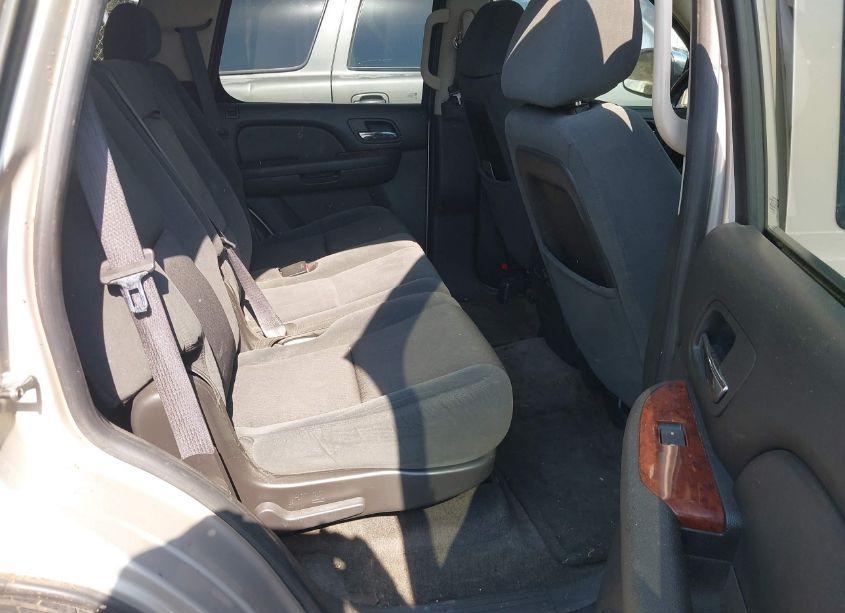 Photo 8 of 2009 Chevrolet Tahoe LT1 (VIN 1GNEC23319R206409)