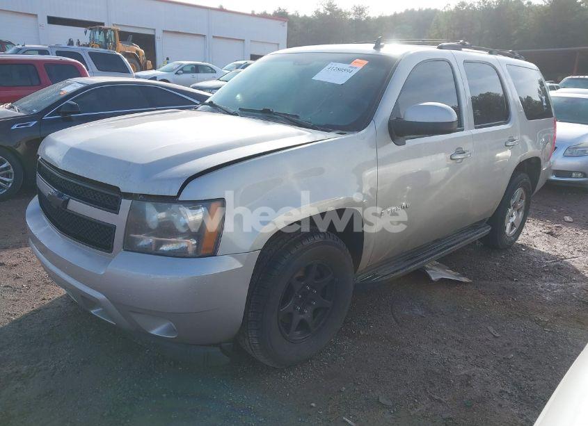 Photo 2 of 2009 Chevrolet Tahoe LT1 (VIN 1GNEC23329R242741)