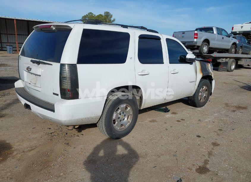 Photo 4 of 2009 Chevrolet Tahoe LT1 (VIN 1GNEC23329R269616)