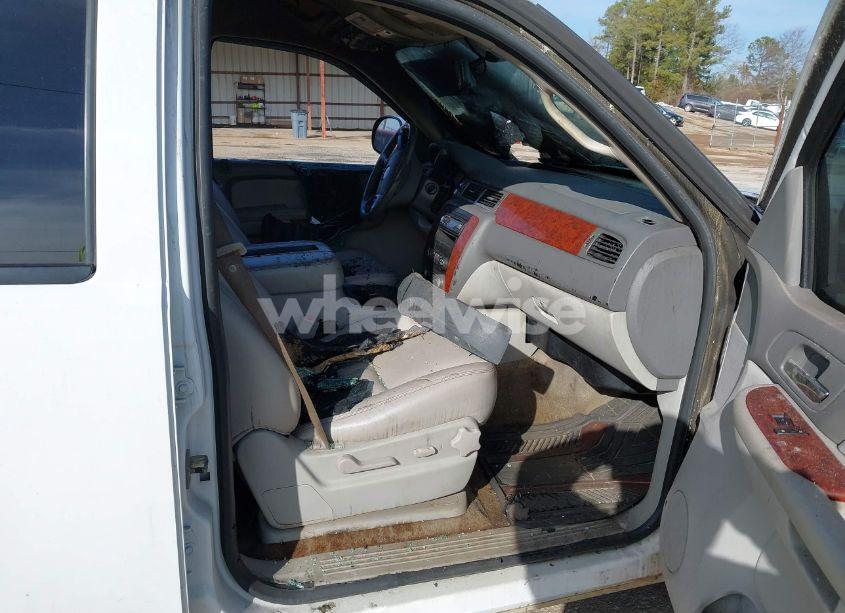 Photo 5 of 2009 Chevrolet Tahoe LT1 (VIN 1GNEC23329R269616)