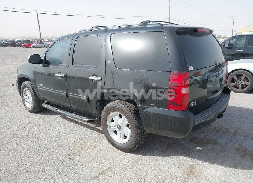 Photo 3 of 2009 Chevrolet Tahoe LT2 (VIN 1GNEC23329R303165)