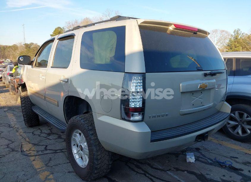 Photo 3 of 2009 Chevrolet Tahoe LT1 (VIN 1GNEC23339R273982)