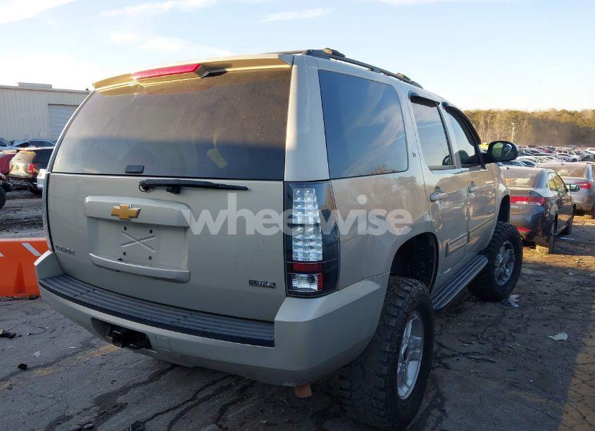 Photo 4 of 2009 Chevrolet Tahoe LT1 (VIN 1GNEC23339R273982)