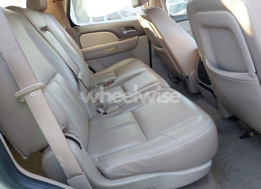 Photo 8 of 2009 Chevrolet Tahoe LT1 (VIN 1GNEC23339R273982)