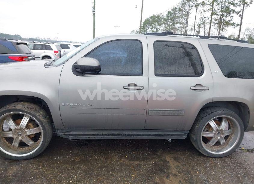 Photo 14 of 2009 Chevrolet Tahoe LT1 (VIN 1GNEC23359R235413)