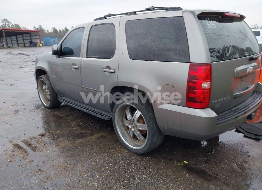 Photo 3 of 2009 Chevrolet Tahoe LT1 (VIN 1GNEC23359R235413)