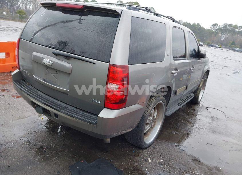 Photo 4 of 2009 Chevrolet Tahoe LT1 (VIN 1GNEC23359R235413)