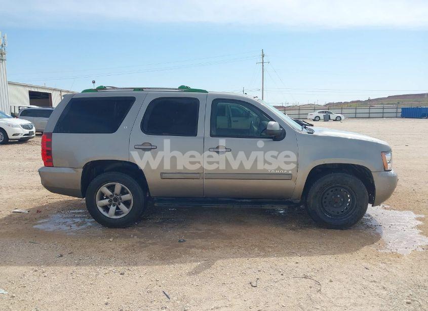Photo 13 of 2009 Chevrolet Tahoe LT2 (VIN 1GNEC23369R181474)