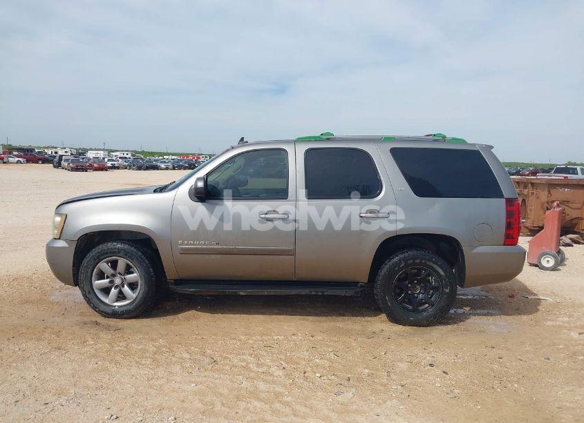 Photo 14 of 2009 Chevrolet Tahoe LT2 (VIN 1GNEC23369R181474)