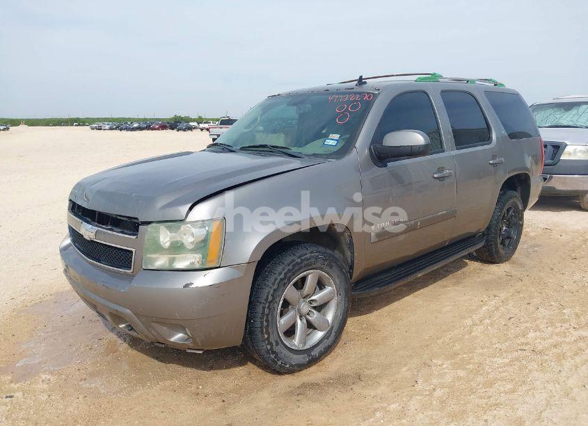 Photo 2 of 2009 Chevrolet Tahoe LT2 (VIN 1GNEC23369R181474)