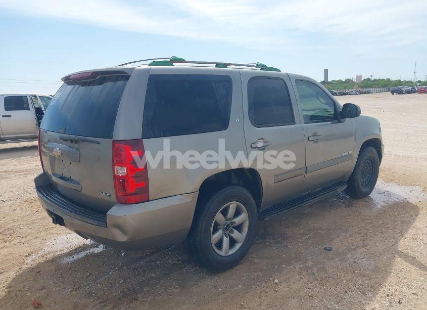 Photo 4 of 2009 Chevrolet Tahoe LT2 (VIN 1GNEC23369R181474)