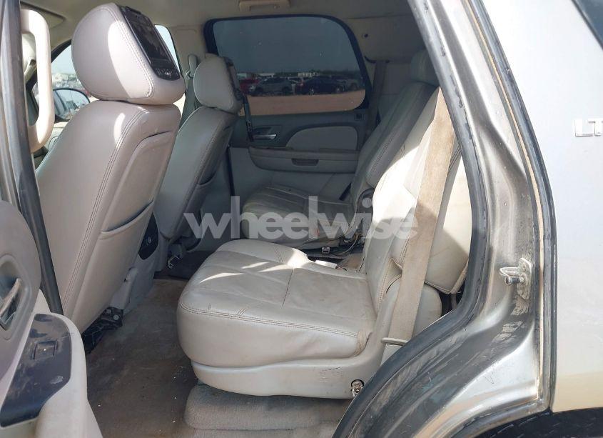 Photo 8 of 2009 Chevrolet Tahoe LT2 (VIN 1GNEC23369R181474)