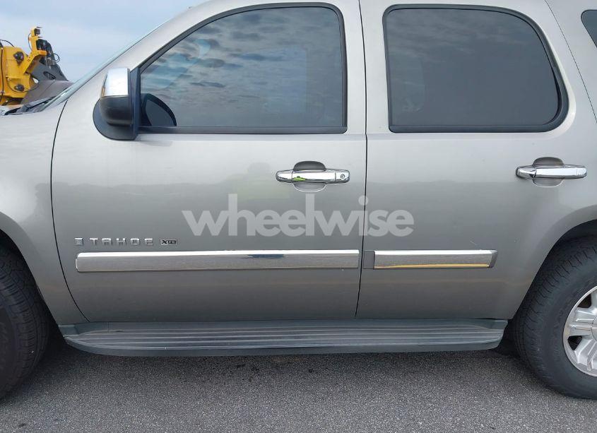 Photo 18 of 2009 Chevrolet Tahoe LT1 (VIN 1GNEC23379R171830)